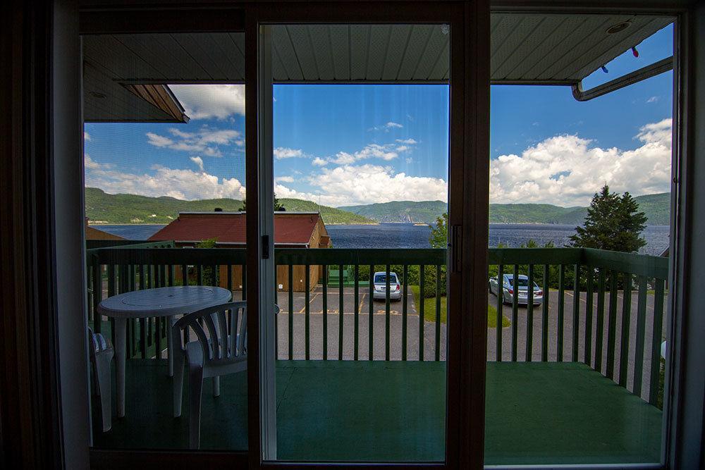 Chalets Condos Sur Le Fjord ลองส์-แซ็ง-ฌ็อง ภายนอก รูปภาพ
