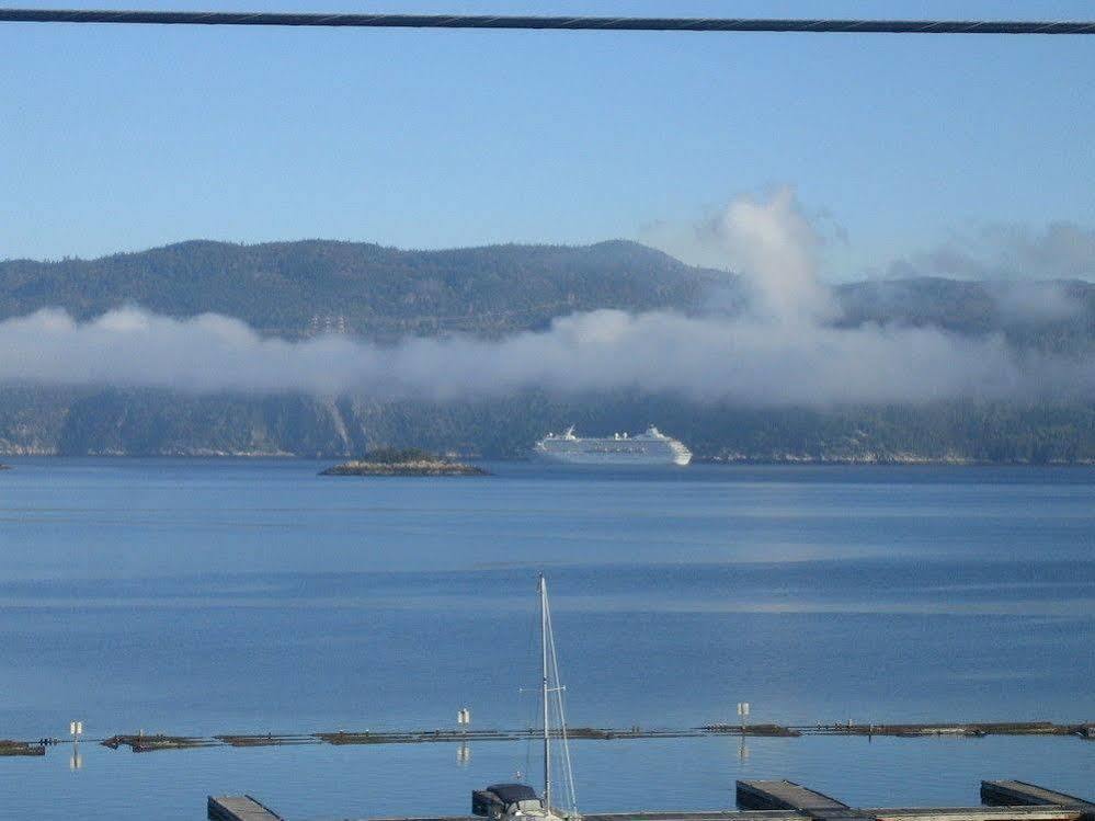 Chalets Condos Sur Le Fjord ลองส์-แซ็ง-ฌ็อง ภายนอก รูปภาพ